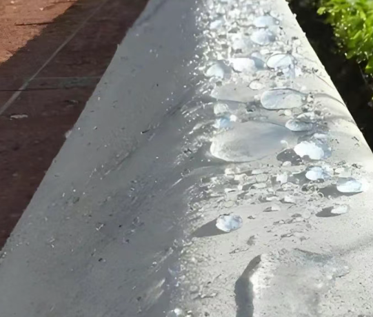 南圣镇硅烷浸渍涂料在混凝土保护中的应用