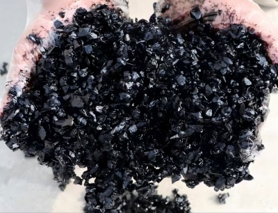 南圣镇沥青冷补料（沥青砂）的优势特点与施工流程解析